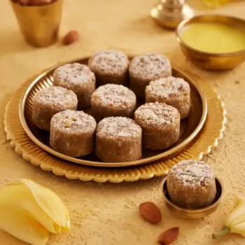 Oats and Makhana Laddu